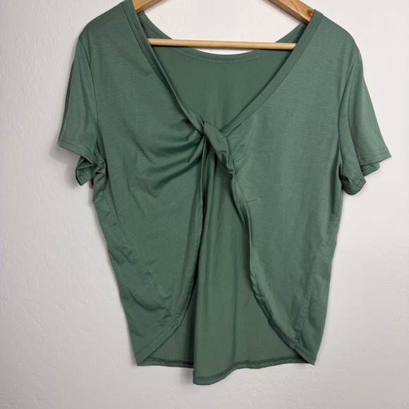 Tops - Green twist back top
